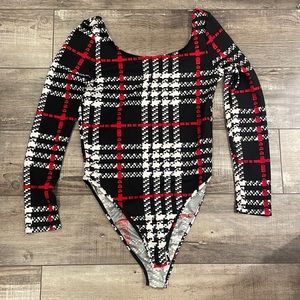 Black and red holiday bodysuit❤️